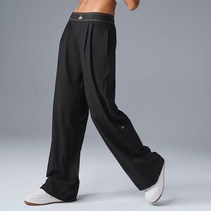 Alo Yoga Suit Up Trouser in Black Long Length